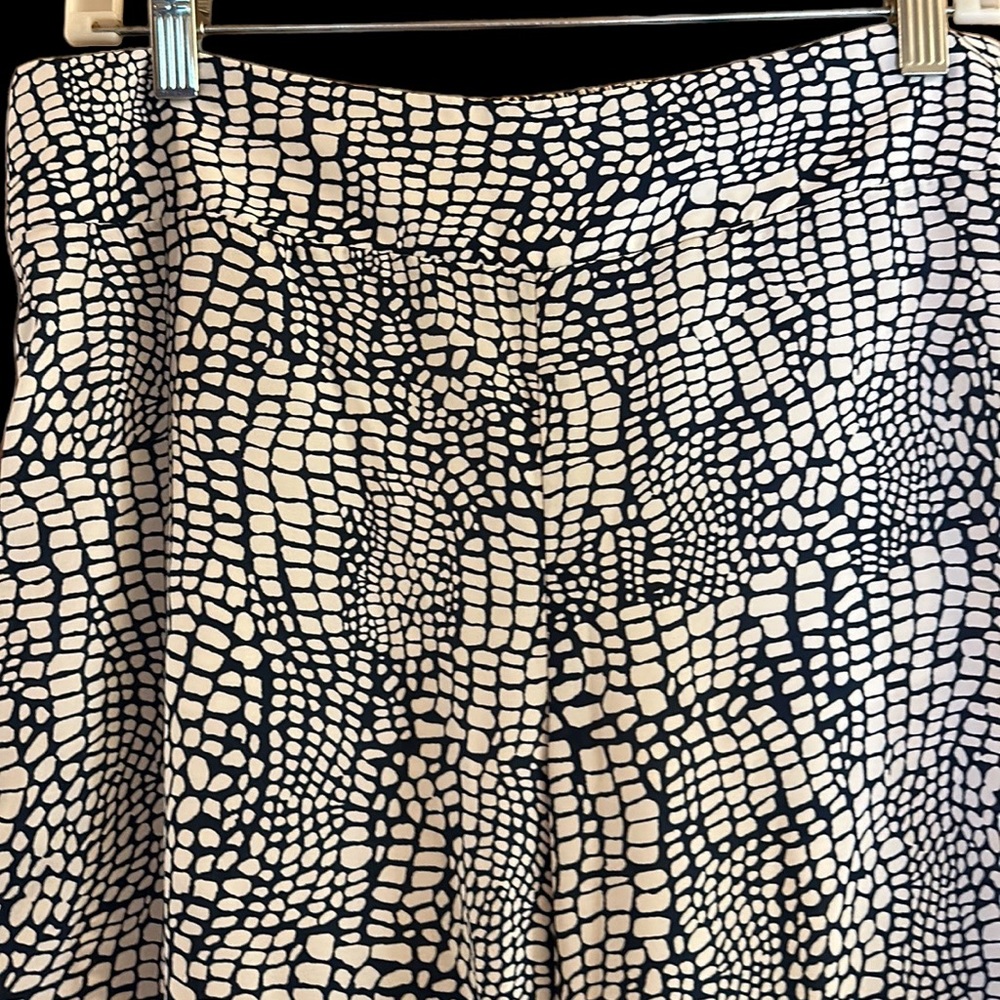 Eight Sixty Wide Flare Blue & White Bellbottom Pants New with Tags - Picture 5 of 12